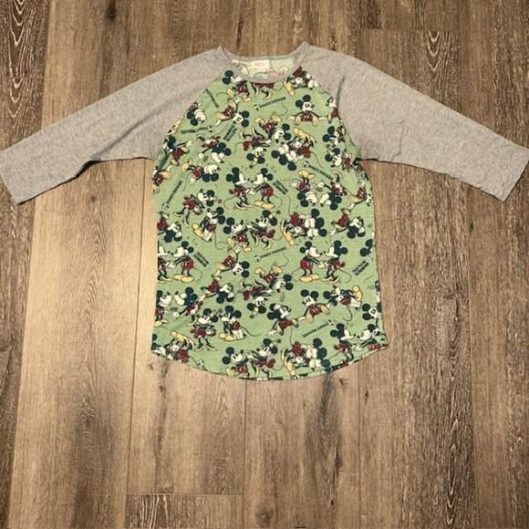 LuLaRoe Disney Randy Mickey Minnie Disney Print Shirt Size M Medium EUC - Picture 2 of 5
